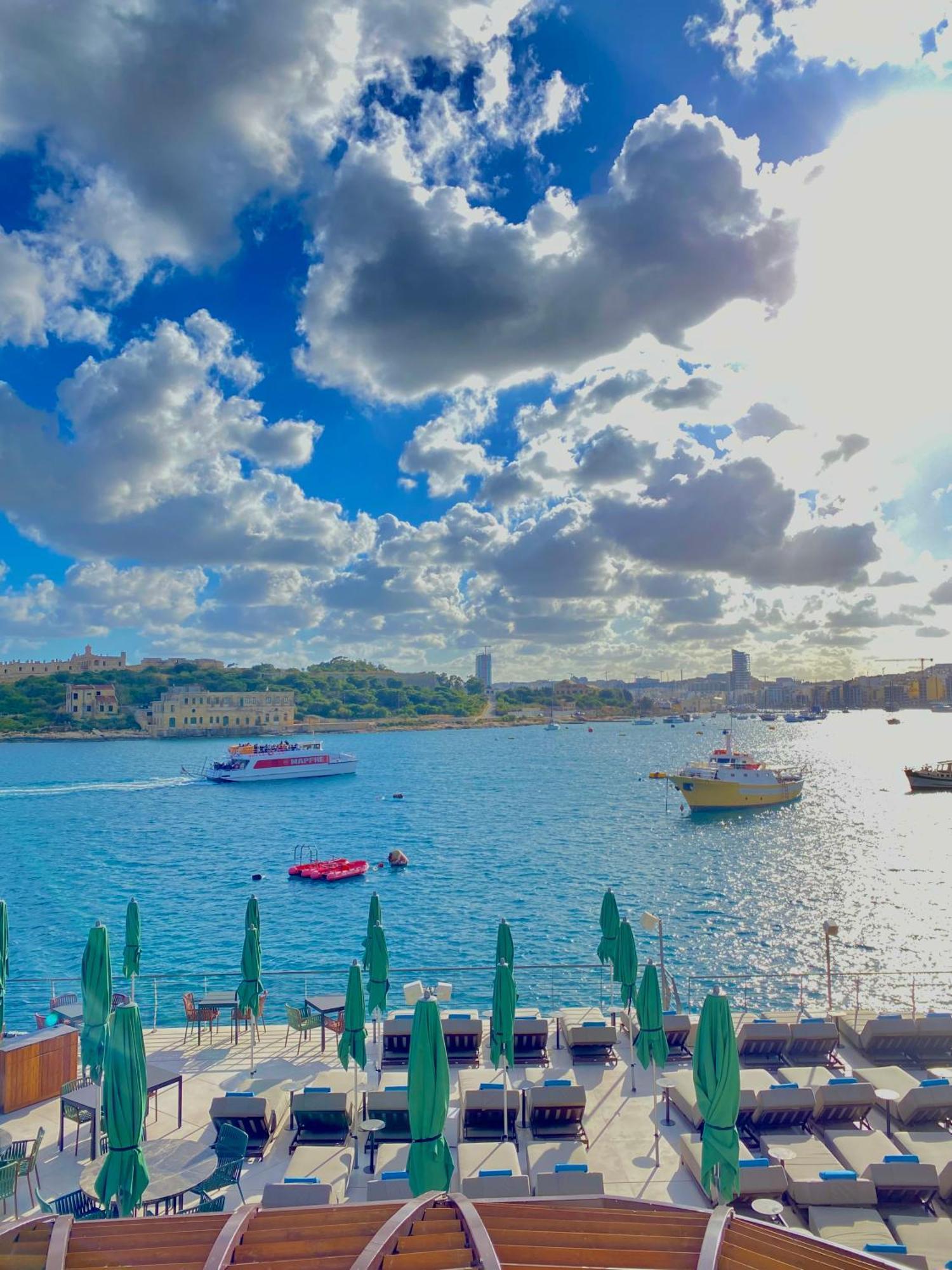 Tigne Sliema Three Bedrooms Apartment Exterior photo