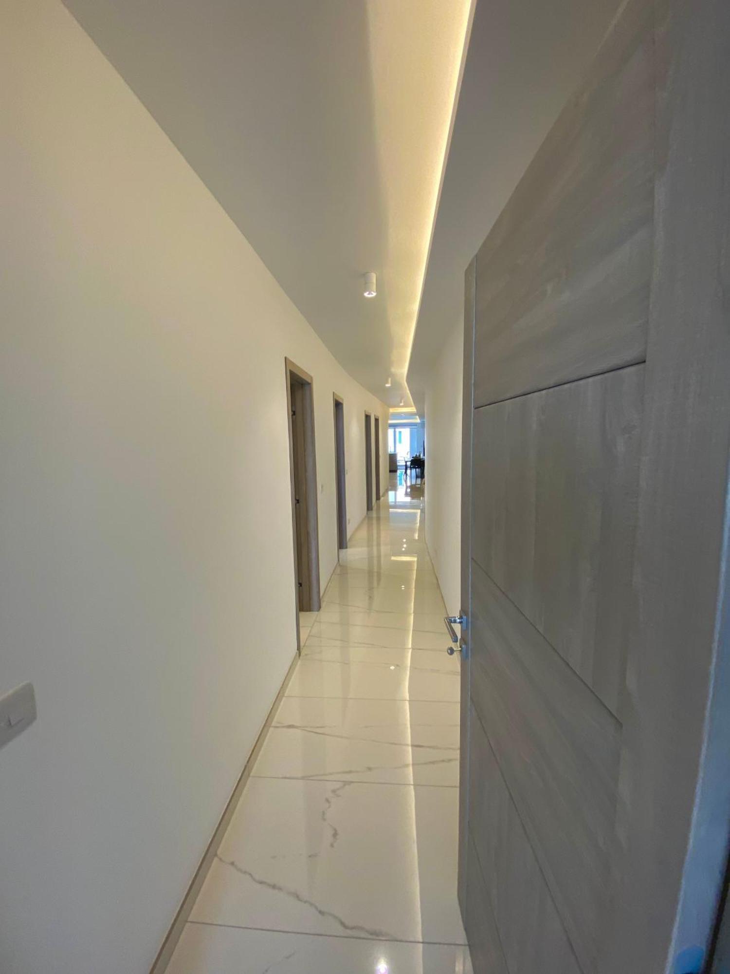 Tigne Sliema Three Bedrooms Apartment Exterior photo