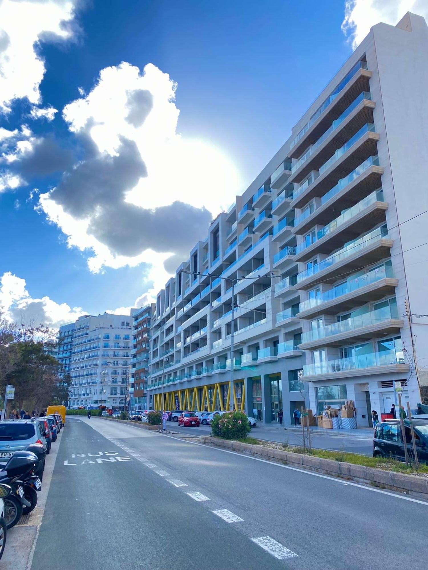 Tigne Sliema Three Bedrooms Apartment Exterior photo