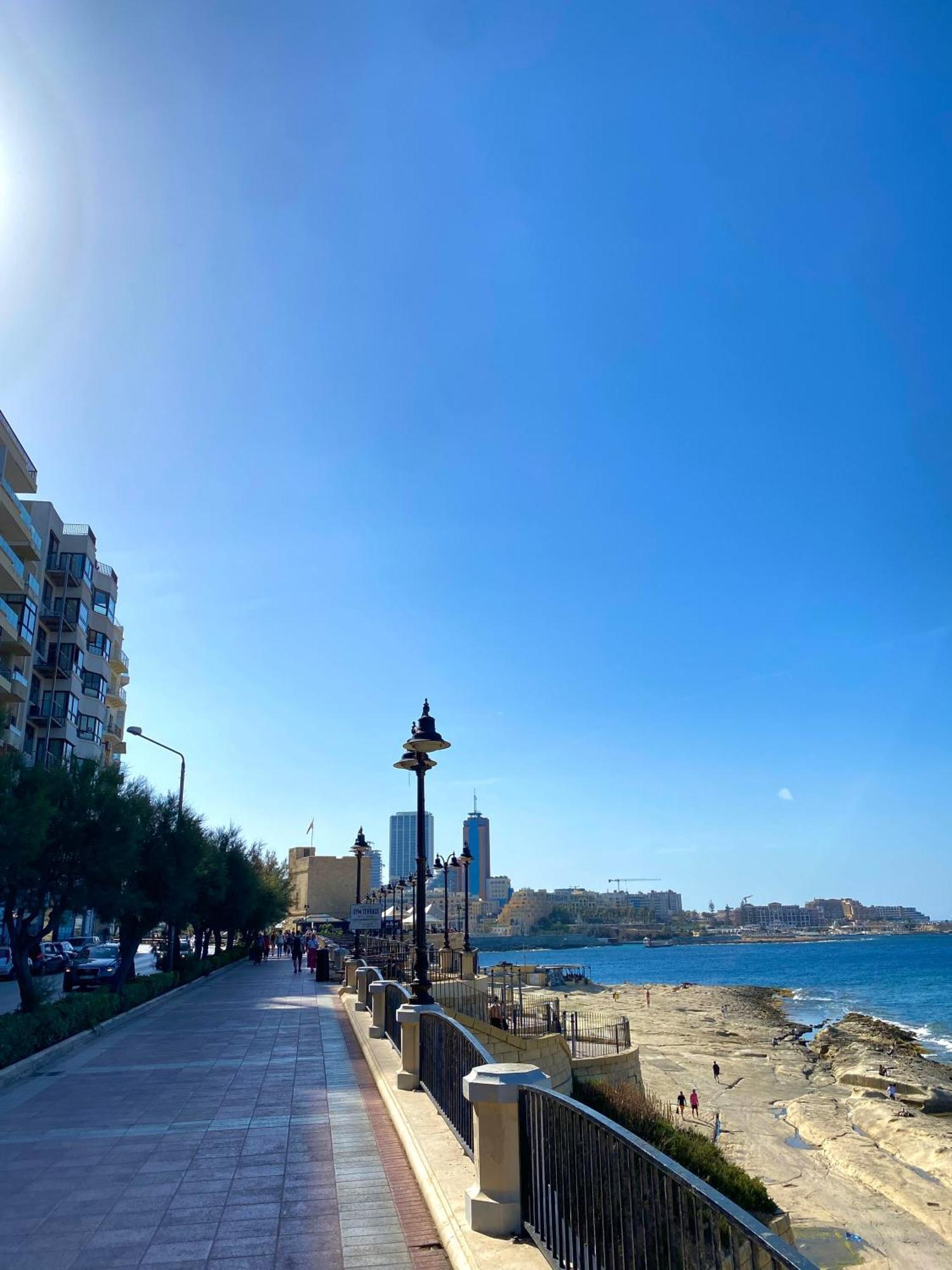 Tigne Sliema Three Bedrooms Apartment Exterior photo