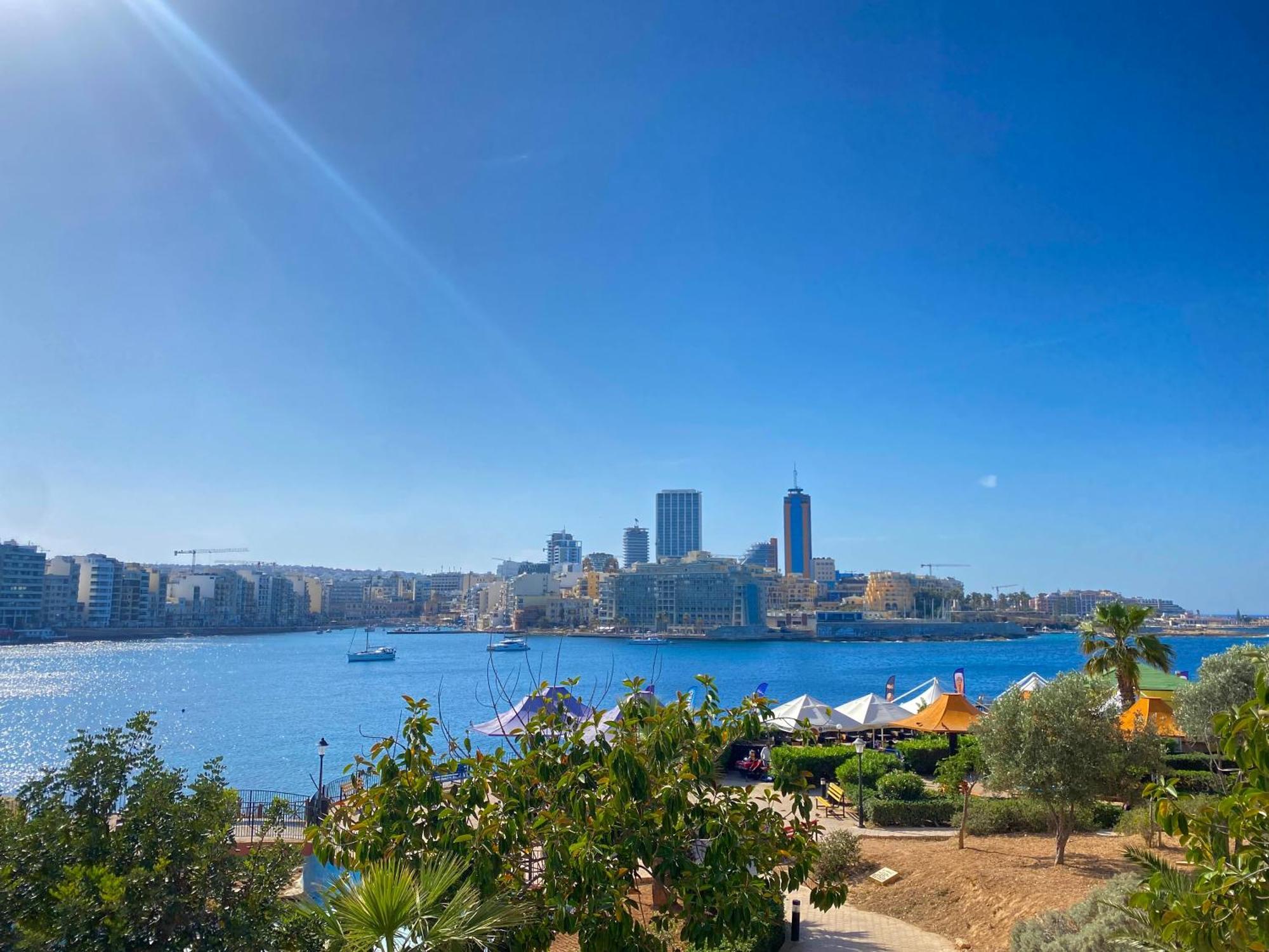 Tigne Sliema Three Bedrooms Apartment Exterior photo