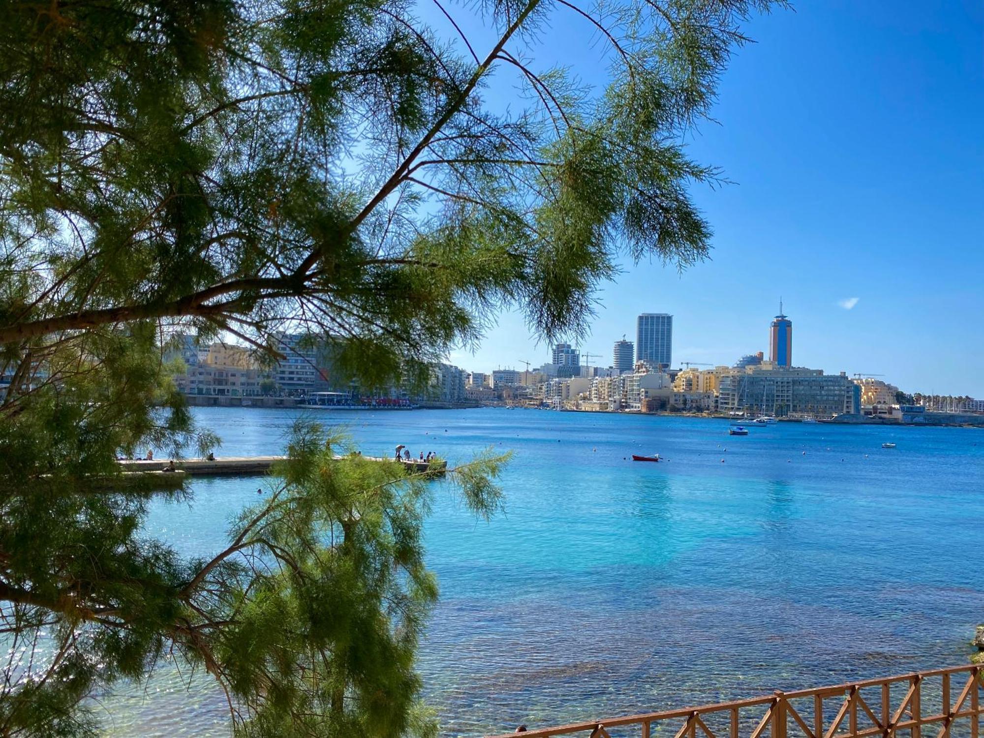 Tigne Sliema Three Bedrooms Apartment Exterior photo